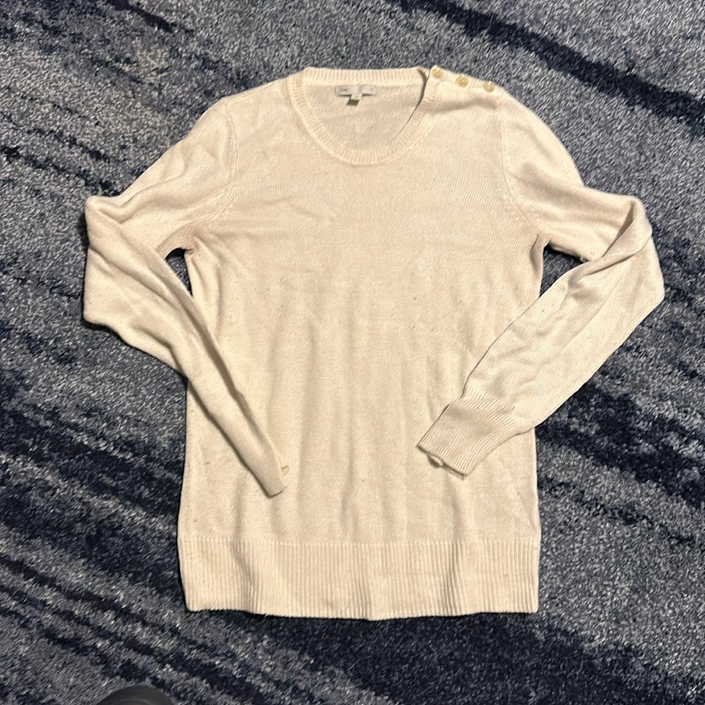 Gap sweater